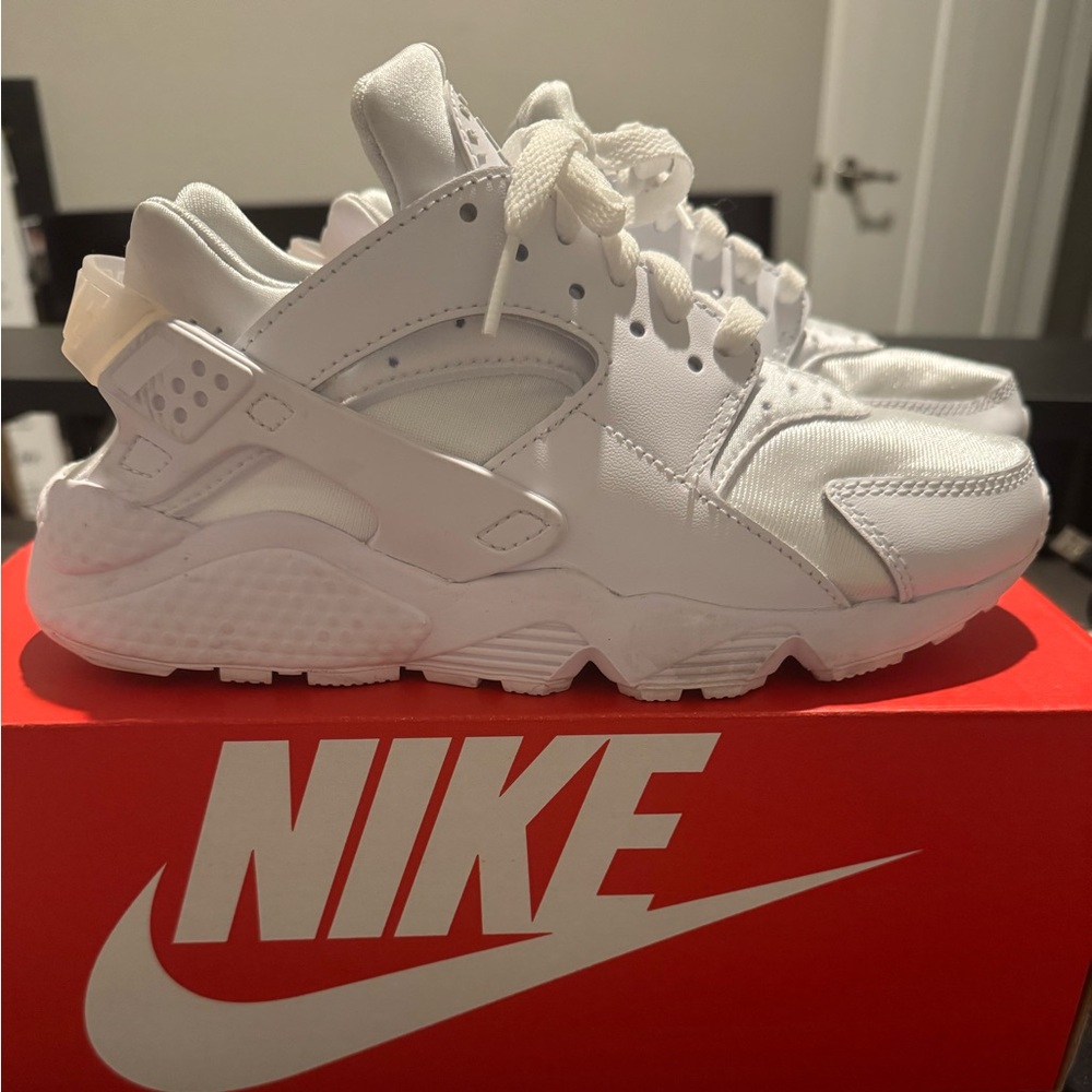 Nike Huarache Run (GS) 5.5Y